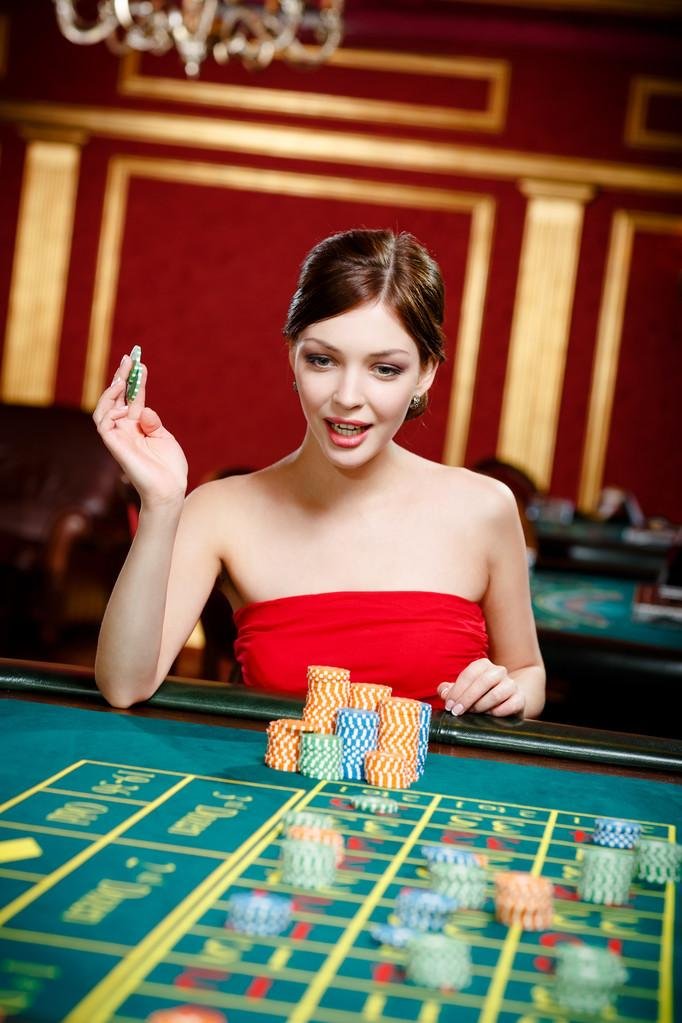 Hình ảnh minh họa 3 bước bắt đầu chơi trên topvip với giao diện di động