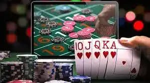 Giao diện nền tảng topvip với slot online và live casino trên điện thoại di động Việt Nam